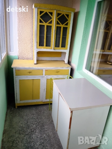 Ретро бюфет,ретро шкаф, снимка 2 - Шкафове - 52721802