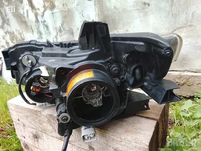 Десен фар за Mitsubishi Outlander   2013г., снимка 5 - Части - 54094684