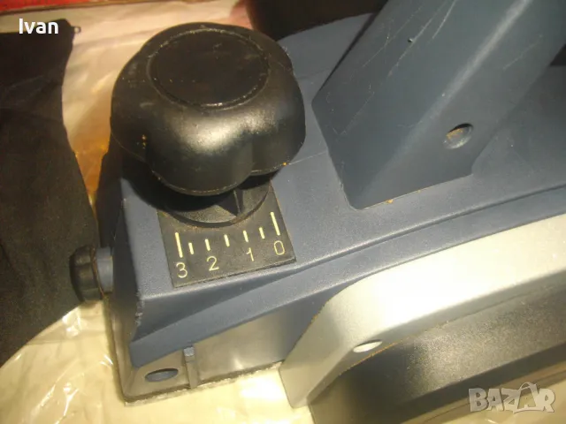 НОВО 900 вата Немско Голямо ЕЛЕКТРИЧЕСКО РЕНДЕ Top Craft Hamburg Germany Ножове 82мм Стружуване 3мм, снимка 11 - Други инструменти - 47690996