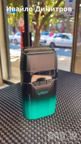 ПРОФЕСИОНАЛНА МАШИНКА ЗА БРЪСНЕНЕ VGR V-308 С МЕТАЛЕН КОРПУС, снимка 4 - Машинки за подстригване - 56072570