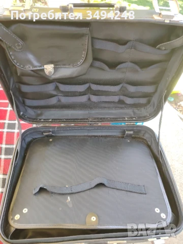 Винтидж лекарски спортен куфар Adidas, снимка 4 - Чанти - 50920669