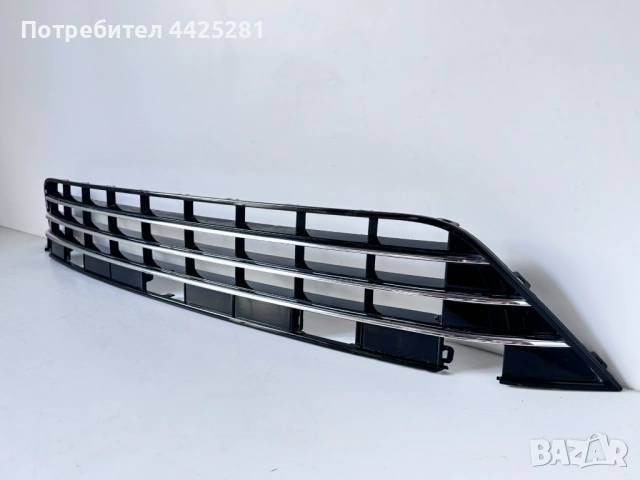 решетка в предна броня VW Touareg R-line 2014-2017 г. #1073V.  7p6853677f, снимка 2 - Части - 54100666