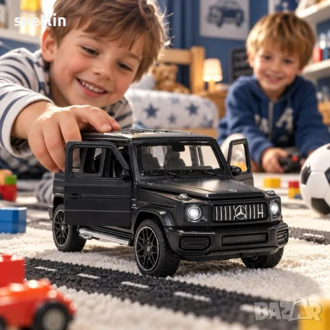 Метална количка Mercedes-Benz AMG G63 1:32 – Pull-Back, светлини и звуци, отварящи врати, черна, снимка 4 - Коли, камиони, мотори, писти - 56181568
