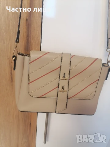 Намалена дамска чанта през рамо , снимка 2 - Чанти - 50776962