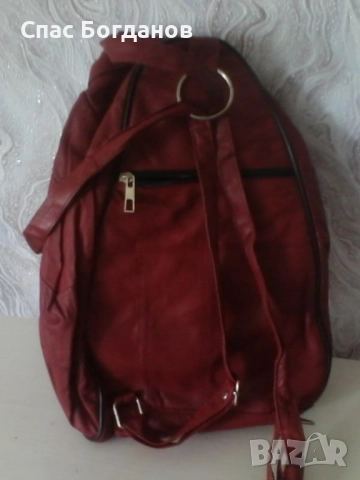 Продавам дамска раница , снимка 2 - Раници - 51700104