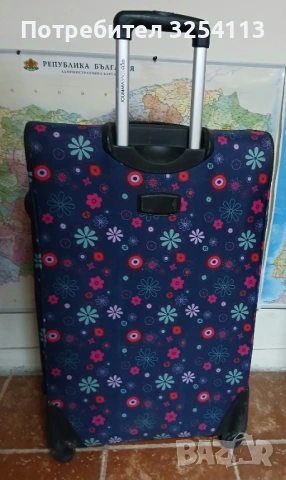 Куфар голям с дръжка на колела, снимка 3 - Куфари - 53229602