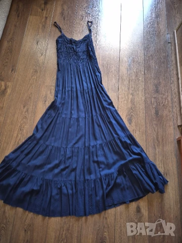 рокля тъмно синя