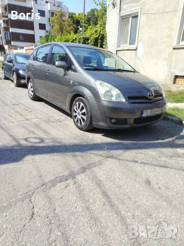 Toyota Corolla Verso-7 места