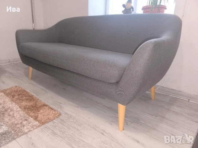 Три местен диван JYSK, снимка 4 - Дивани и мека мебел - 52687199