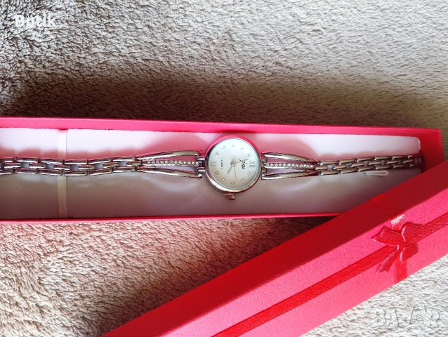 Дамски часовник , снимка 4 - Дамски - 53971227