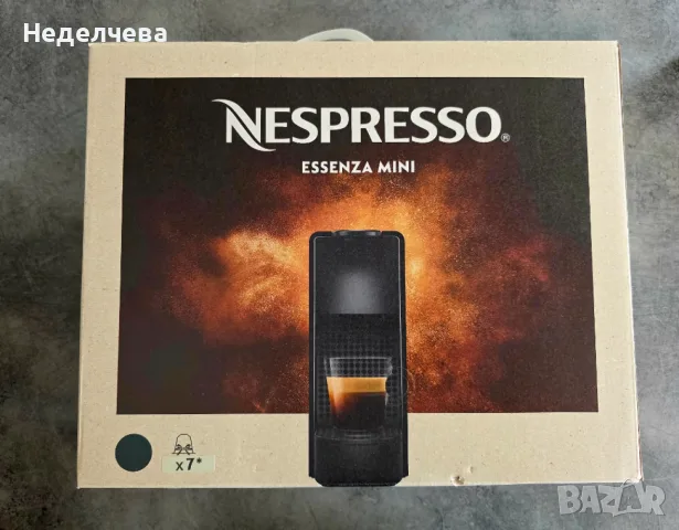 капсулна Nespresso Essenza Mini, снимка 3 - Кафемашини - 56453522