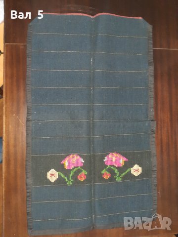 Автентична тъкана престилка с бродерия , носия, снимка 1 - Антикварни и старинни предмети - 38946638