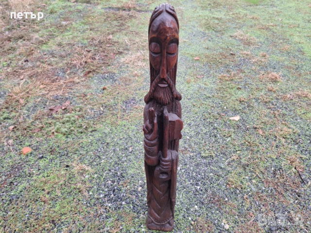 Дървена фигура