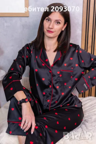 Дамска сатенена пижама + скрънчи за коса