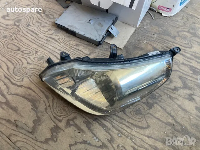 Ляв фар Toyota Verso. Тойота Версо. 09-13г. 81150-0F090., снимка 2 - Части - 49584019