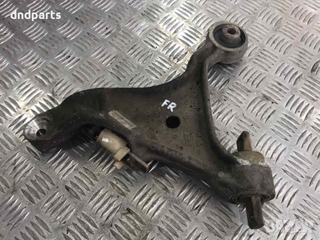 Преден десен носач Volvo S60 2003г.