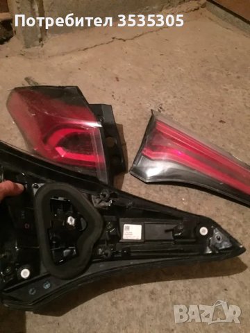 Заден задни стопове вътрешни и външни за TOYOTA RAV4 MK4 2015, снимка 7 - Аксесоари и консумативи - 49864417