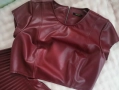 Червен кожен комплект костюм пола и блуза "Te amo" / "Те амо" размер L, снимка 7