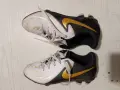 Детски футболни обувки-бутонки Nike Phantom, снимка 1