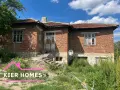 Двуетажна къща с голям двор в с. Георги Добрево, обл. Хасково, снимка 1