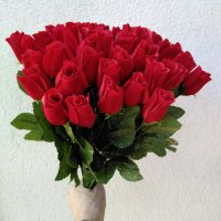 Изкуствени цветя-рози червени плюш, снимка 8 - Изкуствени цветя - 32013481