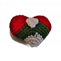 Сърце амигуруми с цветовете на българското знаме, снимка 1 - Колекции - 31735776