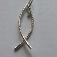 Сребърен медальон с естествен топаз, снимка 2 - Колиета, медальони, синджири - 31700190
