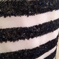 TFNC London Нова рокля без ръкав бяла с черни пайети , снимка 8 - Рокли - 29627133