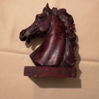 Конска глава статуетка от гипс., снимка 1 - Други ценни предмети - 42215139