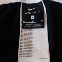 Спортно долнище Nike със стеснен крачол размер M, снимка 8 - Спортни дрехи, екипи - 38392782