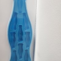 Пластмасова форма за лед с капак бутилки Coca Cola 9 гнезда, снимка 1 - Форми - 44212548