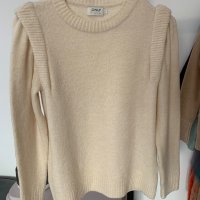 Пуловер на Only в размер М, снимка 1 - Блузи с дълъг ръкав и пуловери - 44407360