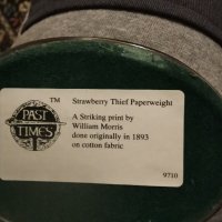 Антика от Уилиам Морис. Крадецът на ягоди 1893 година, снимка 2 - Колекции - 42881122