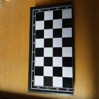 Магнитен шах, снимка 7 - Шах и табла - 42471739