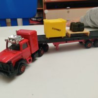 Метални колички Corgi Метални камиони контейнери и платформи, снимка 1 - Колекции - 35099853