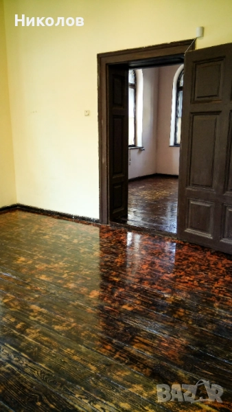 Под наем два броя помещения за магазин,офис, снимка 1