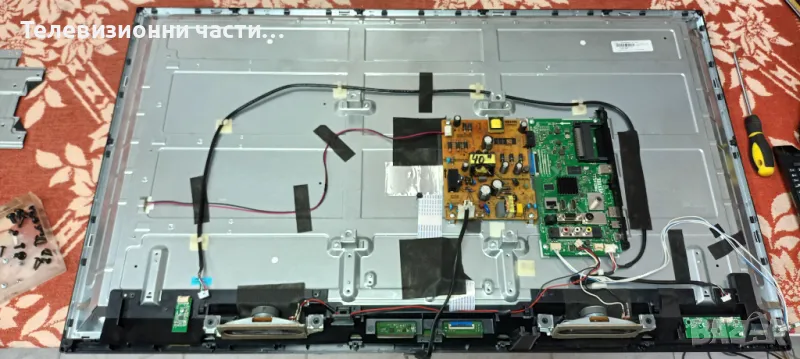 Hitachi 40HE4000 със счупен екран VES400UNDS-2D-N12/17MB211S 240817R1/17IPS12/RC 43140/15Y_40GF11BMB, снимка 1