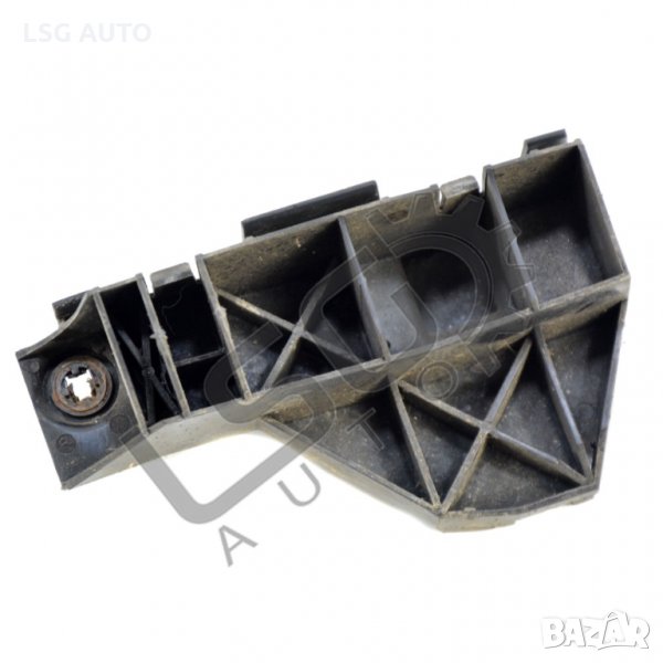 Десен държач задна броня Toyota Avensis II 2003-2009 ТА201020N-105, снимка 1