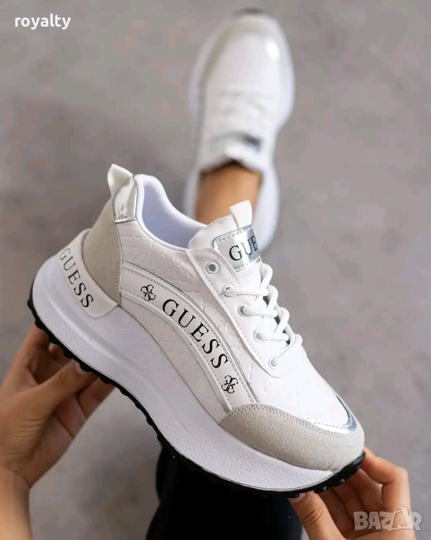 Guess Бели Дамски Маратонки , снимка 1