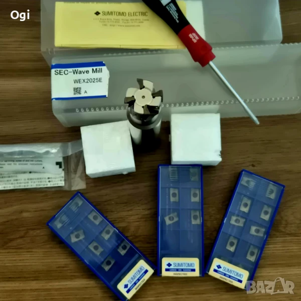 Фреза ф25 със сменяеми пластини SUMITOMO , снимка 1