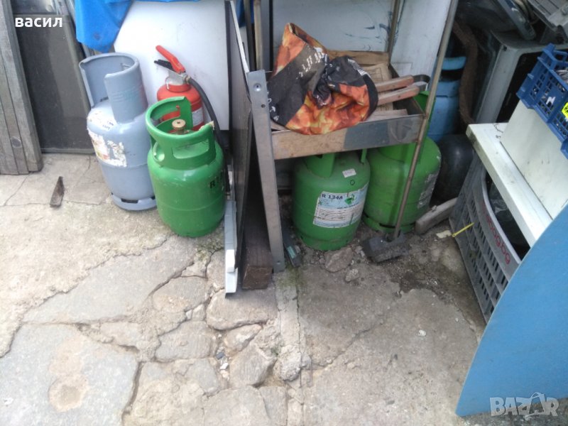 ПРОДАВАМ бутилки за  многократна употреба, снимка 1