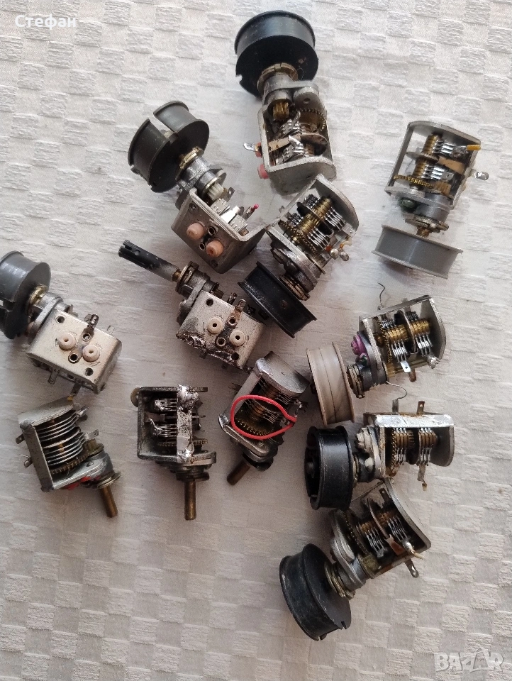 Малки кондензатори от СЕЛЕНА 2по 16 пФ, снимка 1