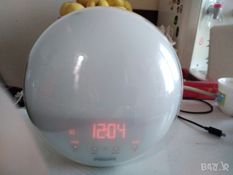 Нощна лампа с часовник и радио PHILIPS HF3520, снимка 1
