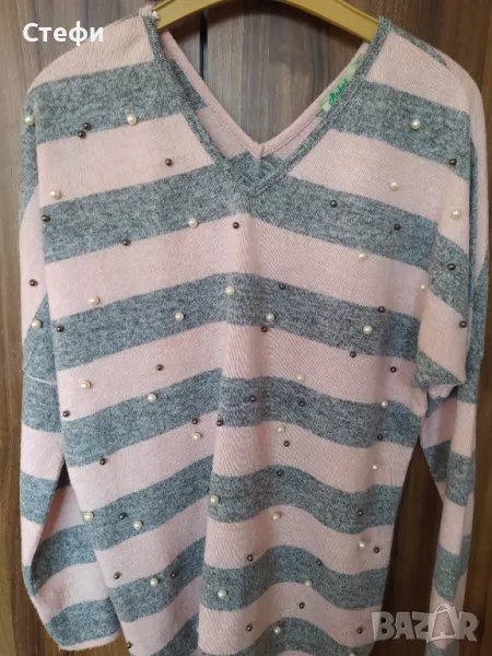 Дамски пуловер с перлички номер М, снимка 1