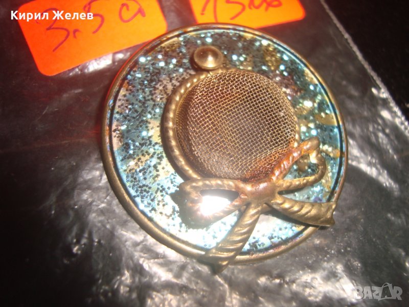 РЕТРО ШАПКА с ПАНДЕЛКА БРОНЗОВА БРОШКА 17557, снимка 1