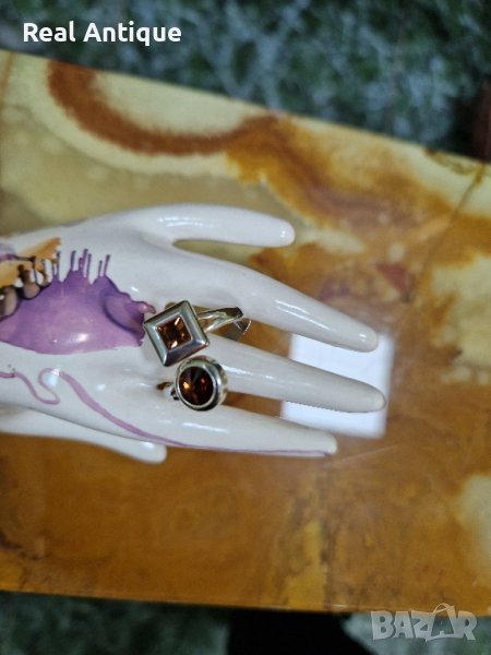Прекрасен изключително красив антикварен сребърен дамски пръстен с гранати , снимка 1