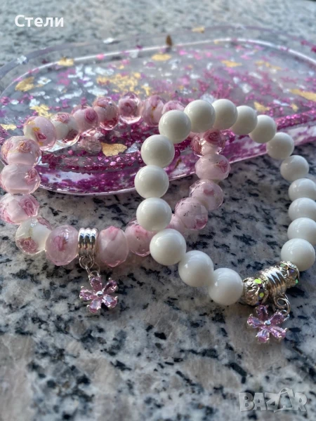 Гривна от стъклени мъниста, снимка 1