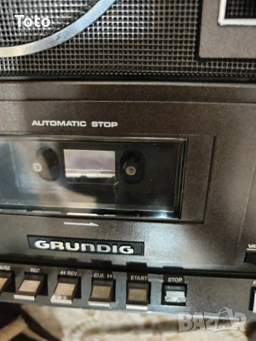 Търся Grundig RR 2200 за части, снимка 2 - Радиокасетофони, транзистори - 53223106