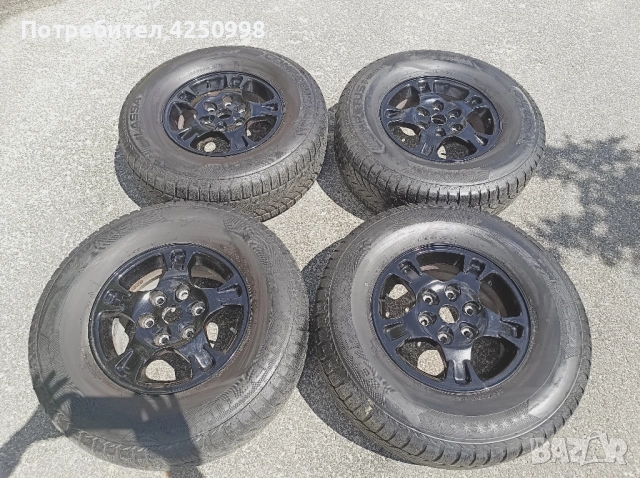 Зимни гуми с джанти 265/70/16 , снимка 3 - Гуми и джанти - 51989954