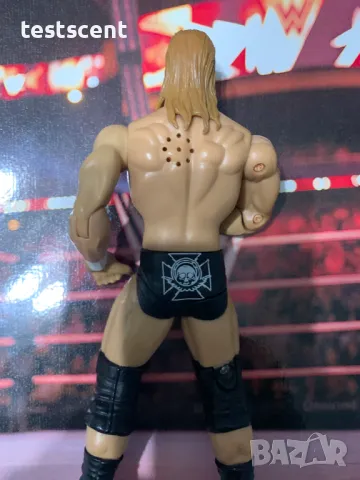 Екшън фигура WWE Triple H Трите Хикса Mattel basic Series играчка figure HHH missing hand, снимка 6 - Колекции - 48507136